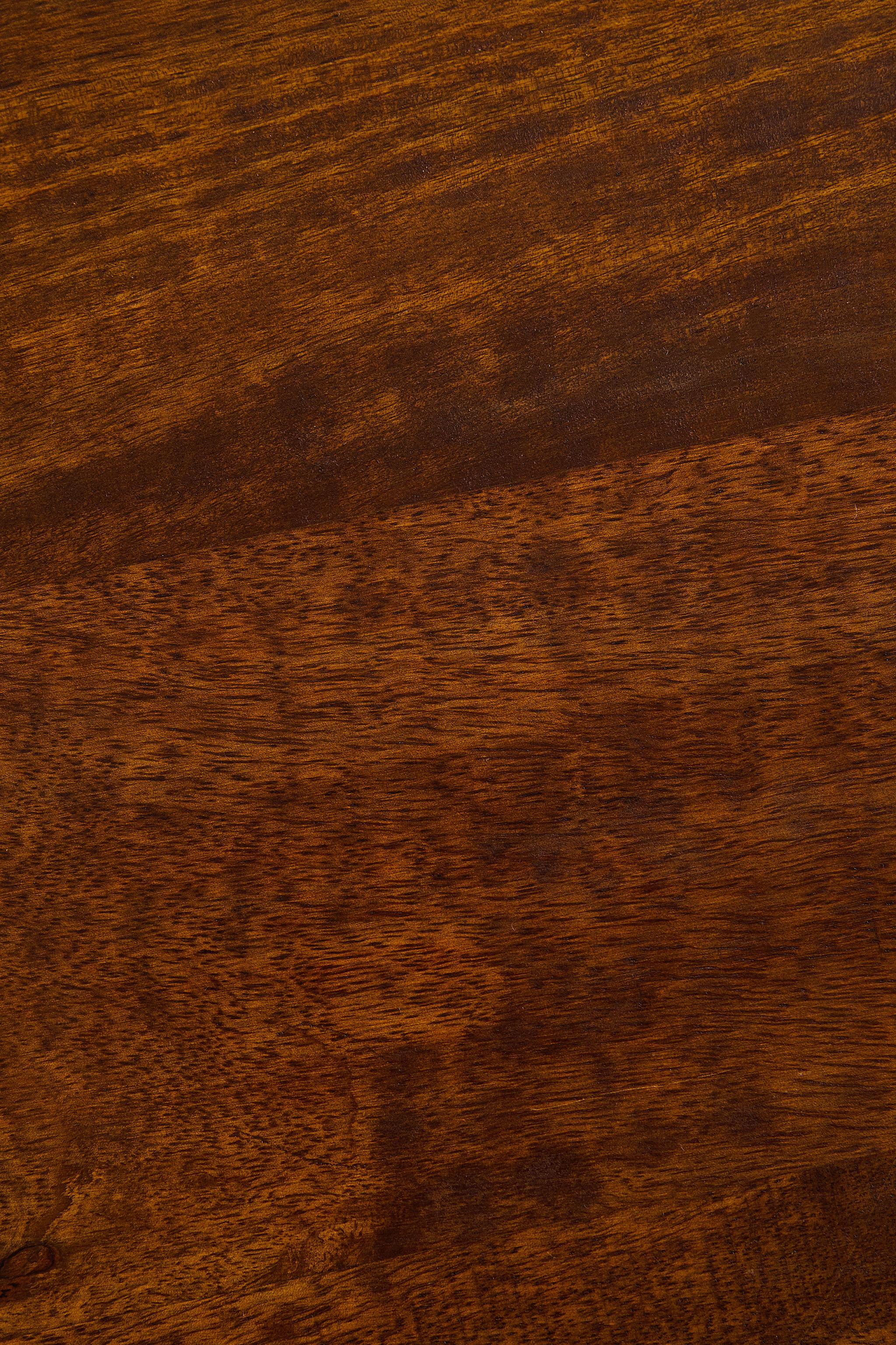 TABLE BASSE EN BOIS BISELÉE